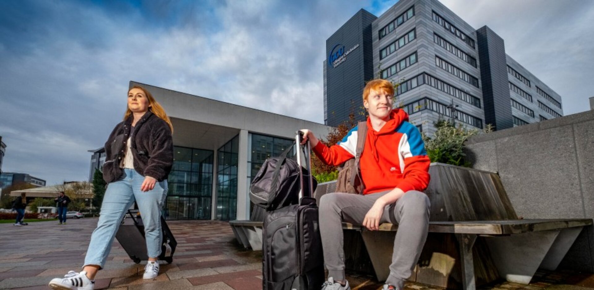 Nicole and Innes prepare to leave campus for home.