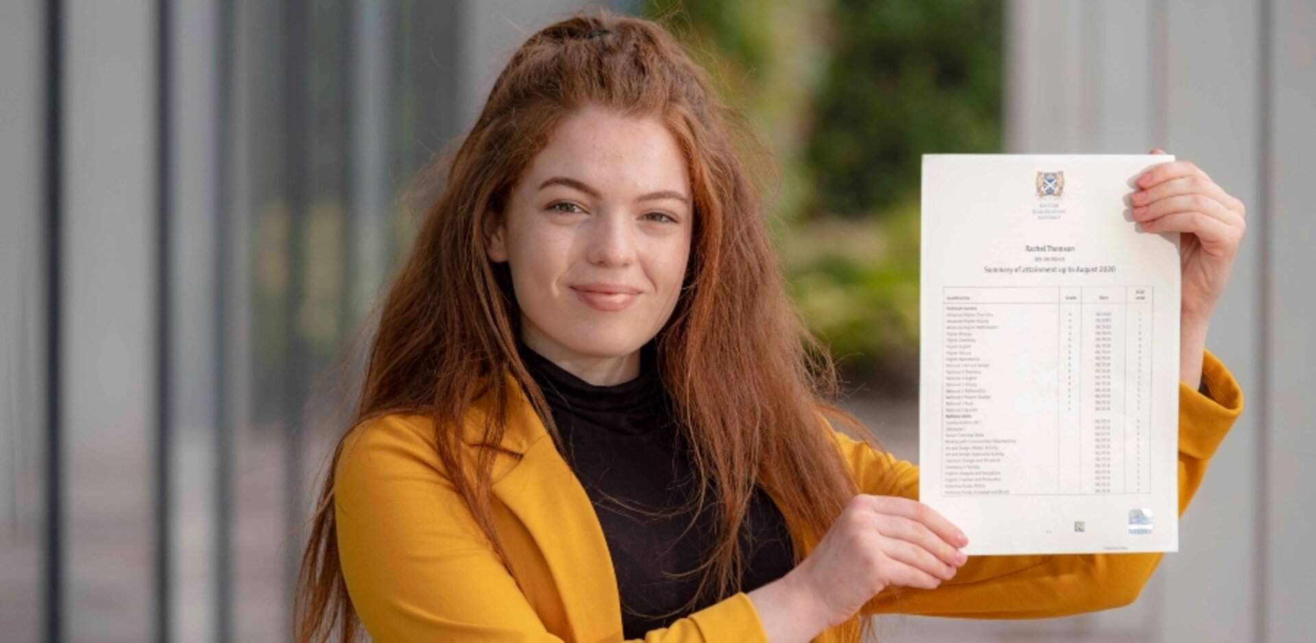 Advanced Higher Hub pupil Rachel Thomson with her results